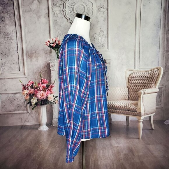 GAP Blue Red White Plaid Keyhole Blouse Women’s Size Small - Picture 6 of 7